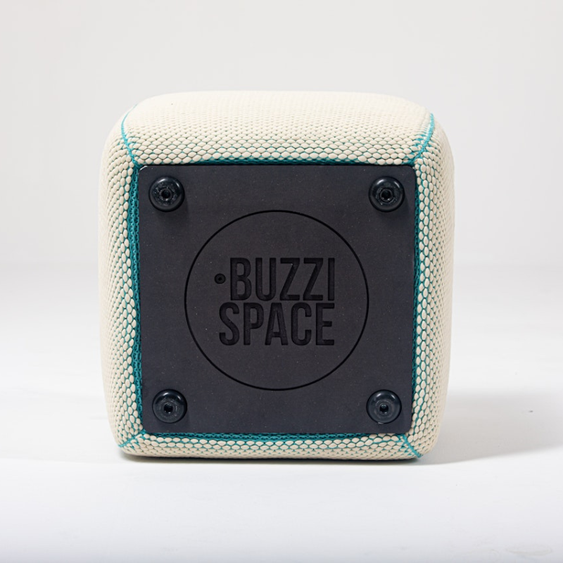 Pouf carré BuzziKnit