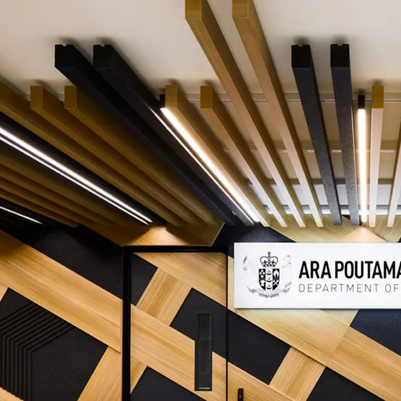 Panneau acoustique de plafond Autex Frontier™ Beam (vendu en paquets)