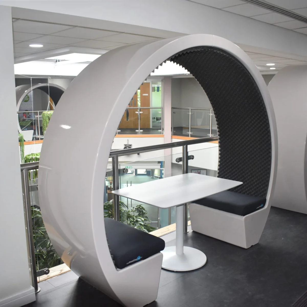 The Meeting Pod Co | Module de réunion acoustique d'intérieur
